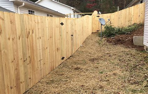 County line fence - Straight Line Fence Co., Smyrna, Delaware. 788 likes · 26 talking about this. Fence installation & repair Commercial & residential Wood - aluminum - vinyl & chainlink